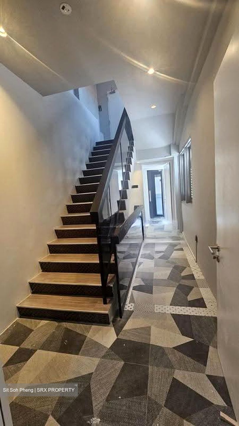 Keong Saik Road (D2), Office #613754251